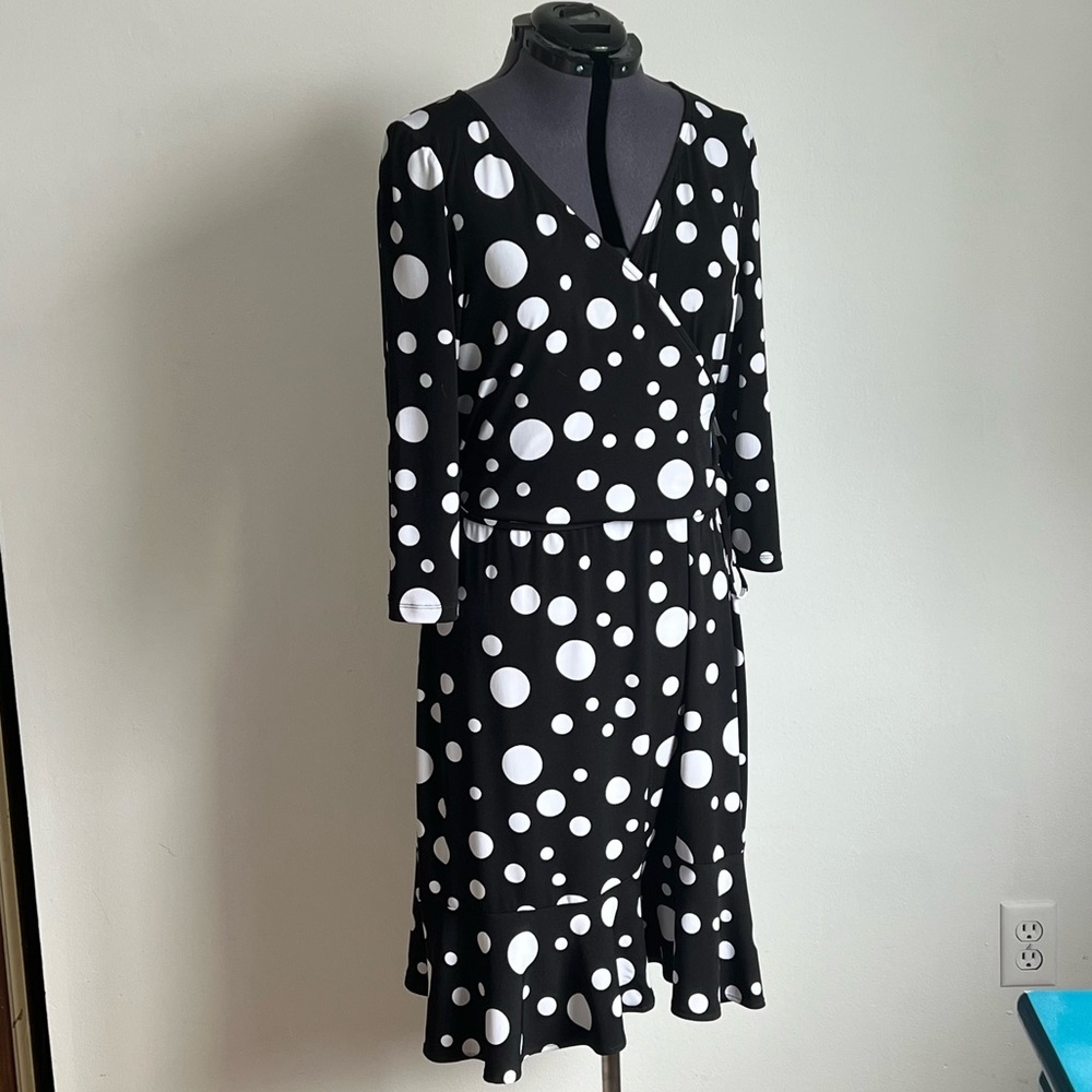 Maggy London Size 16 Black and White Polka dot dress